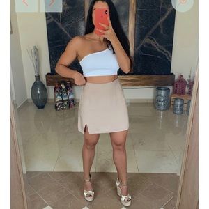 Used Lelis Beige Mini Skirt with slit